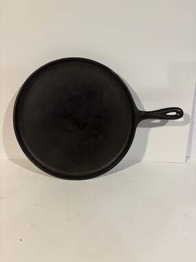 Wagner Cast Iron Griddle Pan No. 10 Made in USA